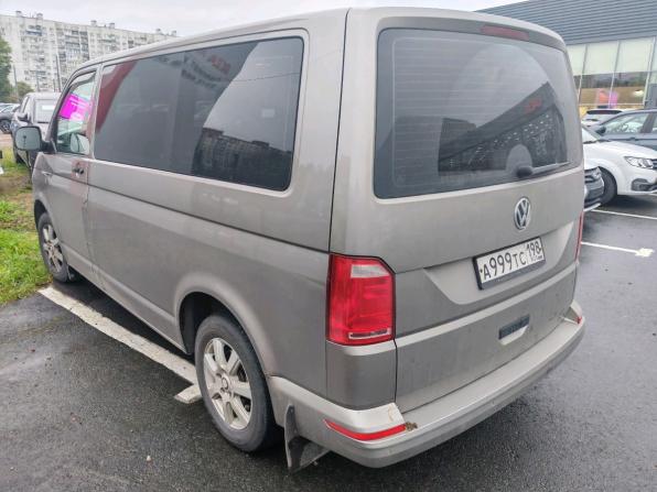 Volkswagen Multivan T6 с пробегом 2018 года, цена 3 100 000 рублей, 209548 км, минивэн, Автокод Объявления
