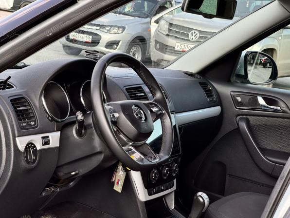 Skoda Yeti I с пробегом 2010 года, цена 1 249 000 рублей, 257191 км, внедорожник, Автокод Объявления