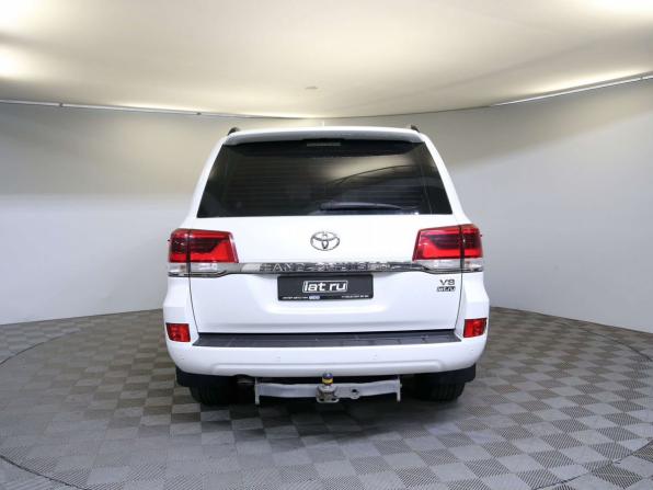 Toyota Land Cruiser 200 Series Рестайлинг 2 с пробегом 2020 года, цена 5 299 000 рублей, 293374 км, внедорожник, Автокод Объявления