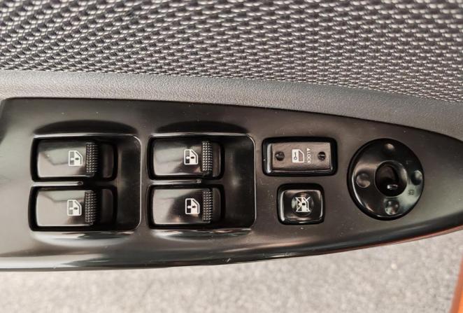 Kia Rio II Рестайлинг с пробегом 2010 года, цена 590 000 рублей, 137987 км, хэтчбек, Автокод Объявления