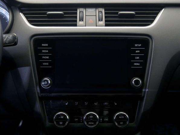 Skoda Octavia III (A7) Рестайлинг с пробегом 2017 года, цена 1 490 000 рублей, 187496 км, лифтбек, Автокод Объявления