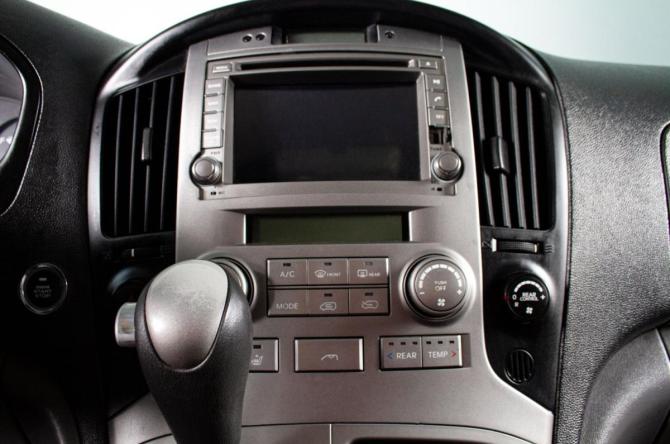 Hyundai Grand Starex I с пробегом 2011 года, цена 1 599 000 рублей, 295700 км, минивэн, Автокод Объявления