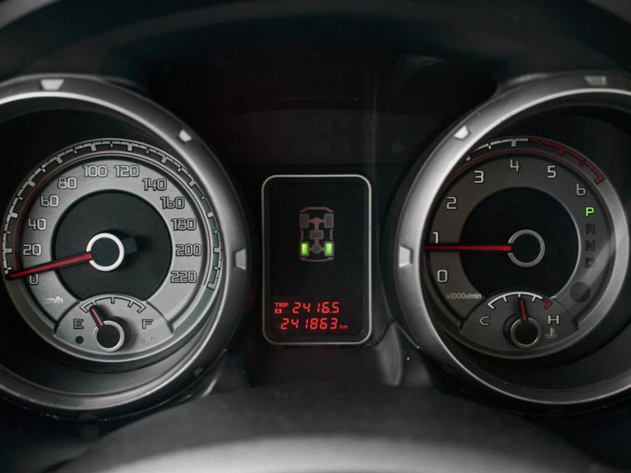 Mitsubishi Pajero IV Рестайлинг 1 Екатеринбург  - изображение 14