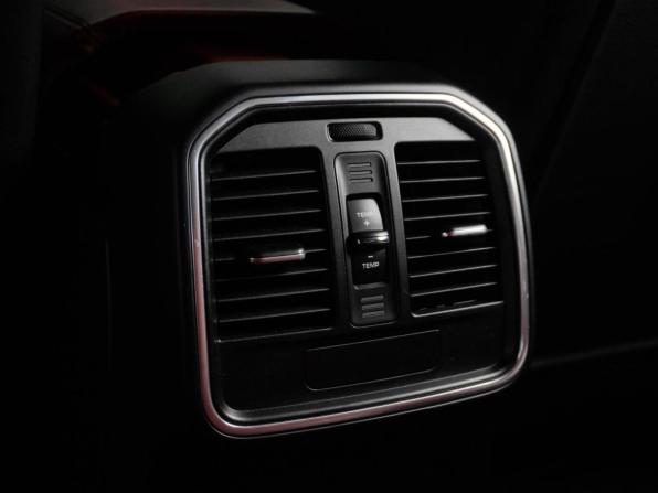 Porsche Macan I с пробегом 2017 года, цена 3 590 000 рублей, 78309 км, внедорожник, Автокод Объявления