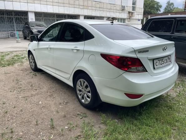 Hyundai Solaris I с пробегом 2011 года, цена 797 000 рублей, 119000 км, седан, Автокод Объявления