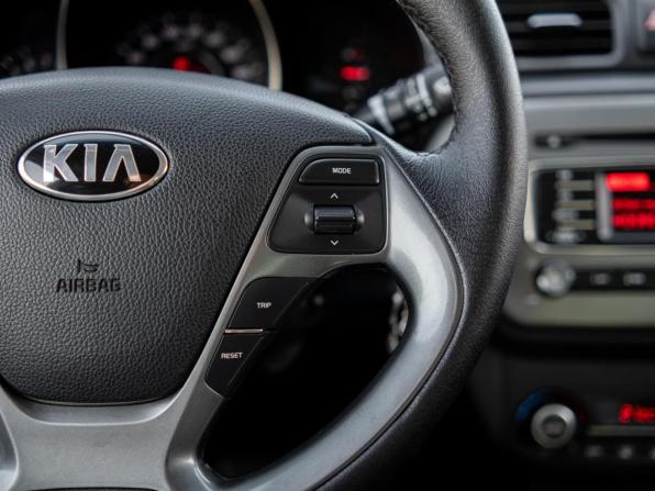 Kia Rio III Рестайлинг с пробегом 2016 года, цена 1 160 000 рублей, 179846 км, седан, Автокод Объявления