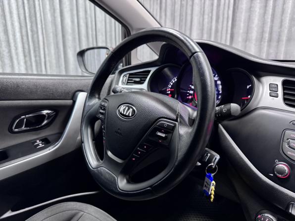 Kia Ceed II с пробегом 2014 года, цена 1 160 000 рублей, 134105 км, универсал, Автокод Объявления