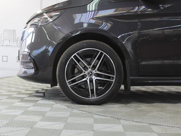 Mercedes-Benz V-Класс III (W447) Рестайлинг 2 с пробегом 2024 года, цена 11 300 000 рублей, 34484 км, минивэн, Автокод Объявления