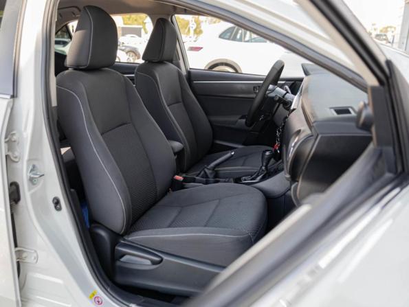 Toyota Corolla XI (E160 E170 E180) Рестайлинг 1 с пробегом 2017 года, цена 1 850 000 рублей, 116334 км, седан, Автокод Объявления