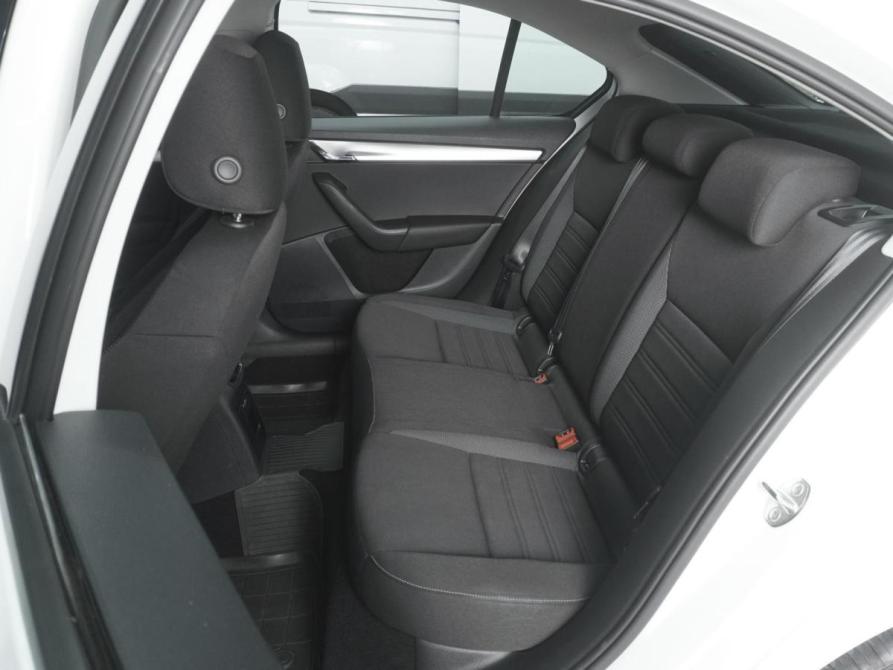 Skoda Octavia III (A7) Рестайлинг Ростов-на-Дону  - изображение 9