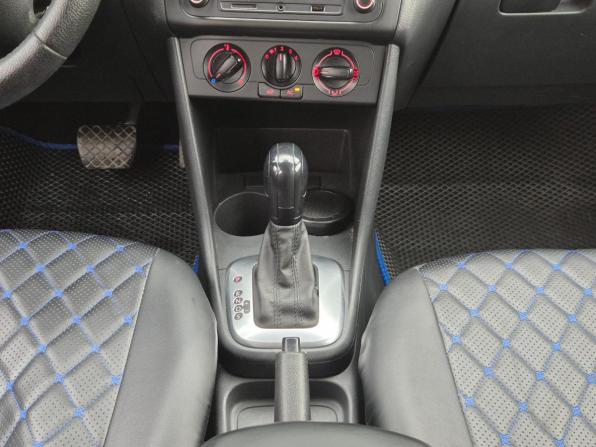 Volkswagen Polo V Рестайлинг с пробегом 2018 года, цена 760 000 рублей, 236312 км, седан, Автокод Объявления
