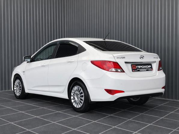 Hyundai Solaris I Рестайлинг с пробегом 2015 года, цена 937 000 рублей, 136568 км, седан, Автокод Объявления