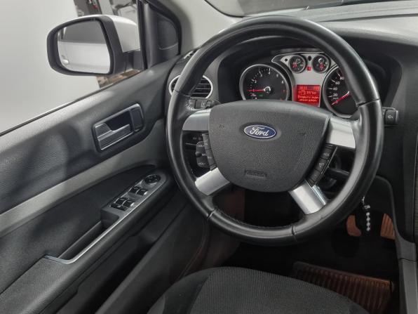 Ford Focus II Рестайлинг с пробегом 2008 года, цена 349 000 рублей, 247179 км, седан, Автокод Объявления