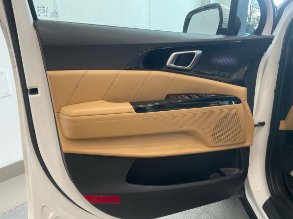 Kia Carnival IV с пробегом 2020 года, цена 3 749 000 рублей, 105000 км, минивэн, Автокод Объявления
