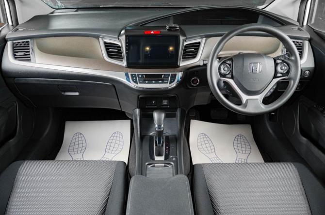 Honda Jade I Рестайлинг с пробегом 2019 года, цена 2 019 000 рублей, 56000 км, компактвэн, Автокод Объявления