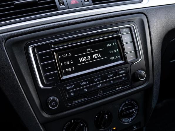 Skoda Rapid I с пробегом 2014 года, цена 950 000 рублей, 205791 км, лифтбек, Автокод Объявления