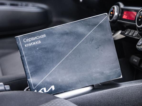 Kia Rio IV Рестайлинг с пробегом 2022 года, цена 1 733 000 рублей, 58041 км, седан, Автокод Объявления