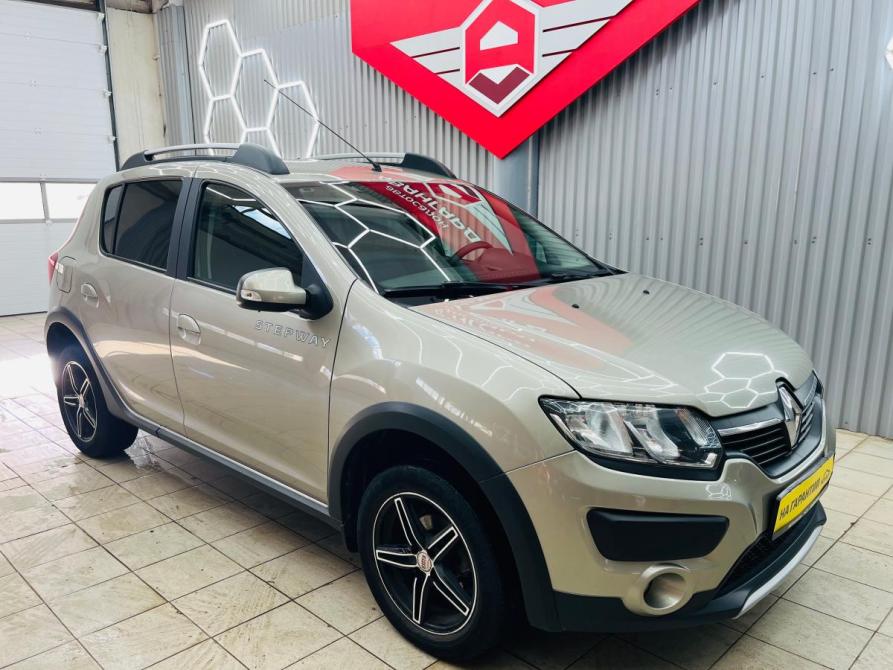 Renault Sandero II Альметьевск  - изображение 1