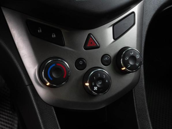 Chevrolet Aveo II с пробегом 2012 года, цена 689 000 рублей, 139187 км, хэтчбек, Автокод Объявления
