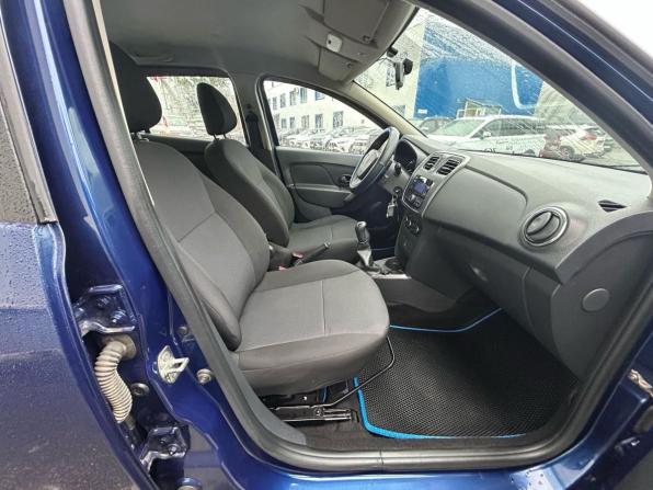 Renault Logan II с пробегом 2017 года, цена 675 000 рублей, 186100 км, седан, Автокод Объявления