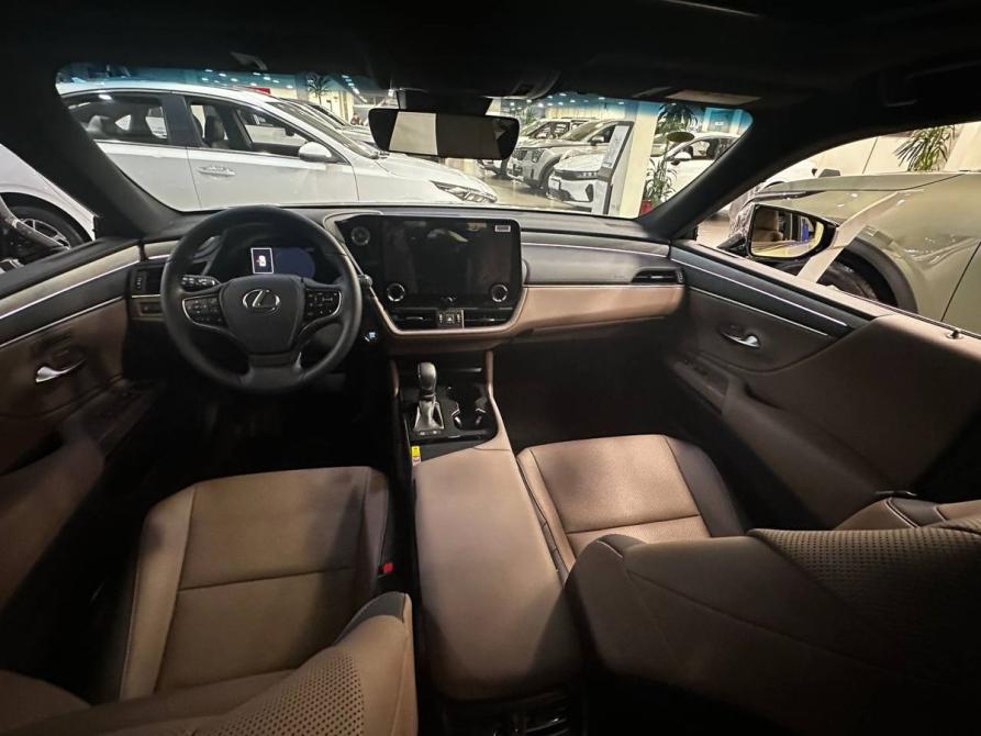 Lexus ES VII Рестайлинг 2 Брянск  - изображение 7
