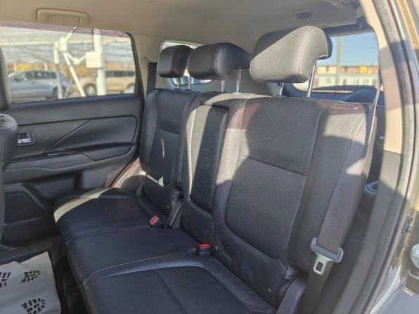 Mitsubishi Outlander III Рестайлинг 3 с пробегом 2018 года, цена 1 719 800 рублей, 158431 км, внедорожник, Автокод Объявления