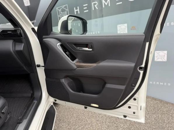 Toyota Land Cruiser 300 Series с пробегом 2023 года, цена 10 880 000 рублей, 50320 км, внедорожник, Автокод Объявления