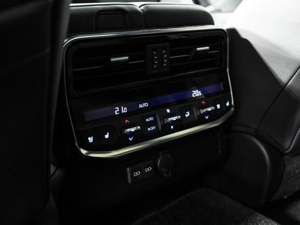 Toyota Land Cruiser 300 Series с пробегом 2021 года, цена 9 100 000 рублей, 165410 км, внедорожник, Автокод Объявления