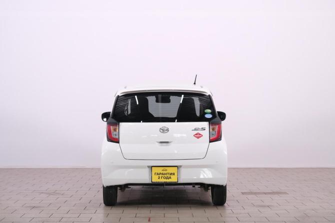 Daihatsu Mira e:S II с пробегом 2021 года, цена 859 000 рублей, 33000 км, хэтчбек, Автокод Объявления