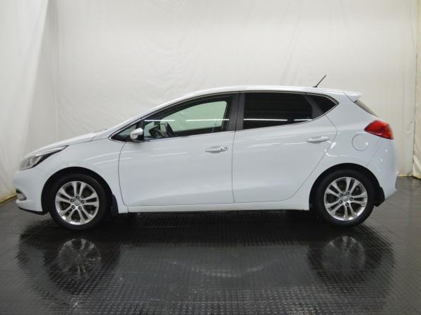 Kia Ceed II с пробегом 2013 года, цена 800 000 рублей, 140382 км, хэтчбек, Автокод Объявления