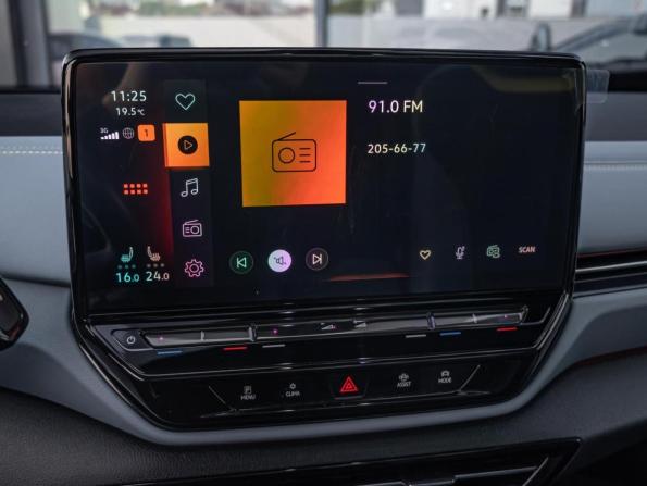 Volkswagen ID.4 с пробегом 2023 года, цена 4 525 000 рублей, 53848 км, внедорожник, Автокод Объявления