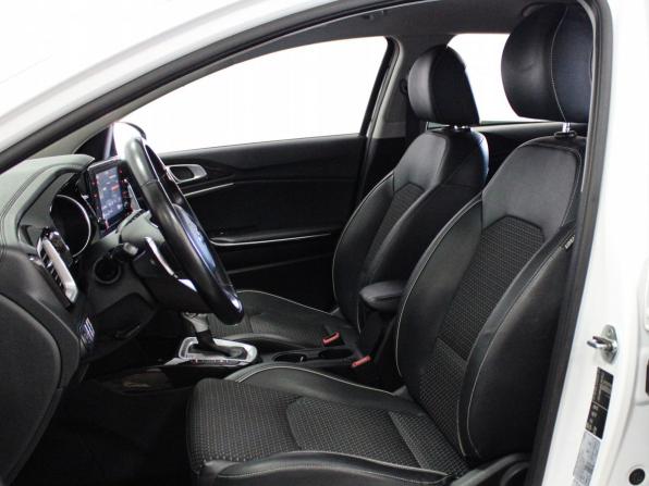 Kia Ceed III с пробегом 2021 года, цена 1 799 000 рублей, 116410 км, универсал, Автокод Объявления