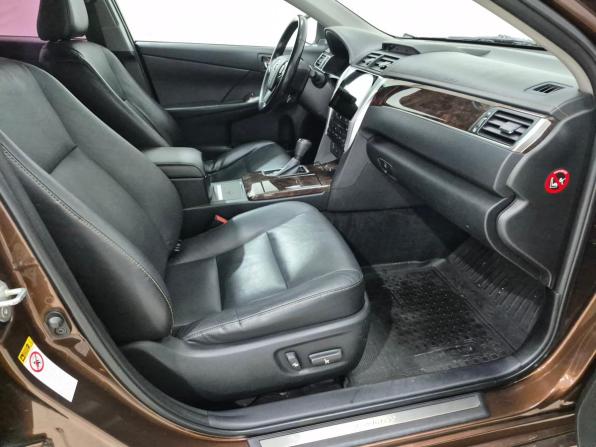 Toyota Camry VII (XV50) Рестайлинг 2 с пробегом 2017 года, цена 2 145 000 рублей, 131582 км, седан, Автокод Объявления