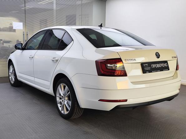 Skoda Octavia III (A7) Рестайлинг с пробегом 2017 года, цена 2 105 000 рублей, 39120 км, лифтбек, Автокод Объявления