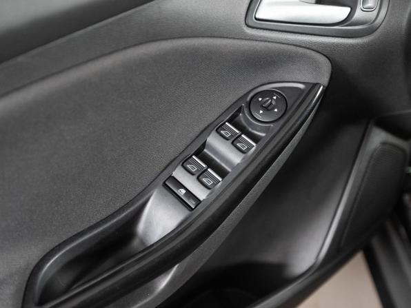 Ford Focus III Рестайлинг с пробегом 2017 года, цена 1 240 000 рублей, 119883 км, седан, Автокод Объявления