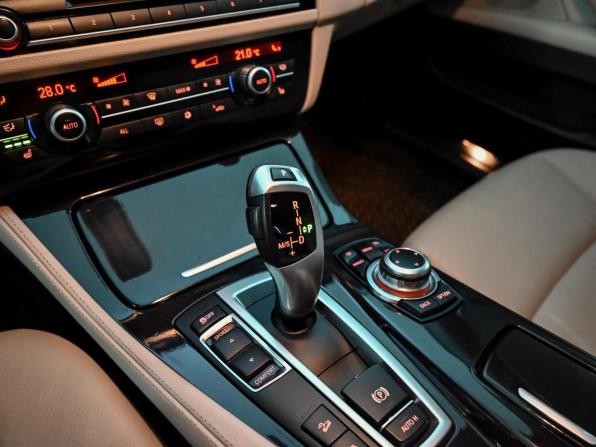 BMW 5 серии VI (F10/F11/F07) с пробегом 2012 года, цена 2 000 000 рублей, 140889 км, седан, Автокод Объявления