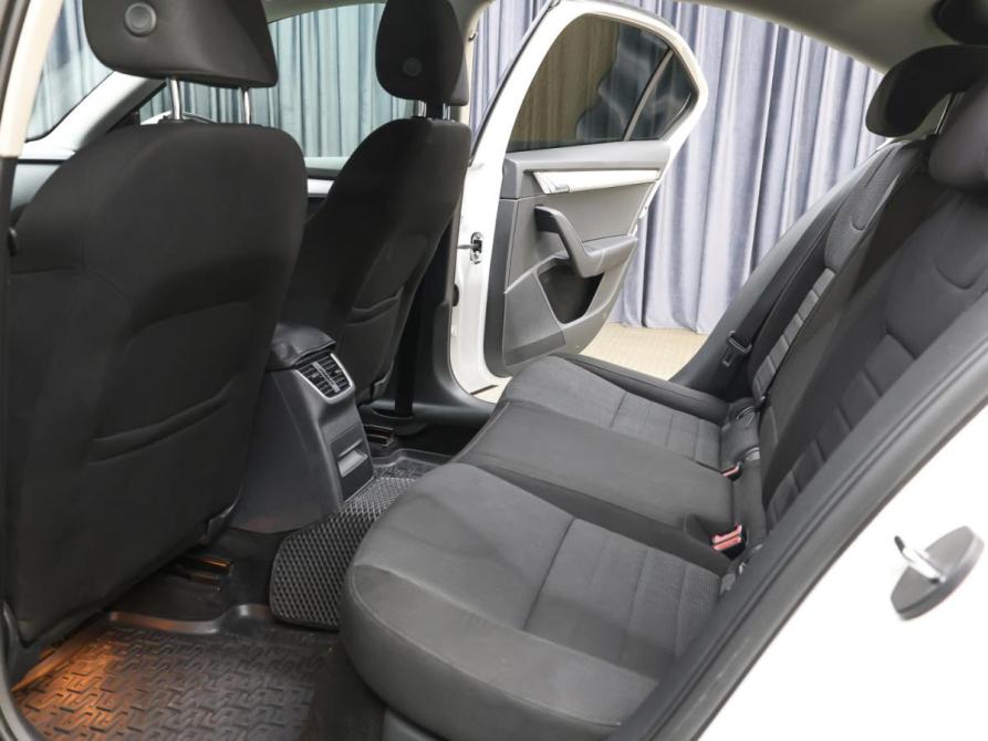 Skoda Octavia III (A7) Москва  - изображение 12