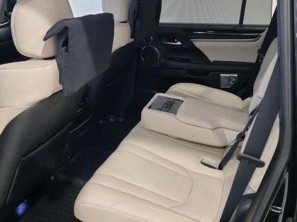 Lexus LX III Рестайлинг 2 с пробегом 2015 года, цена 7 990 000 рублей, 75000 км, внедорожник, Автокод Объявления