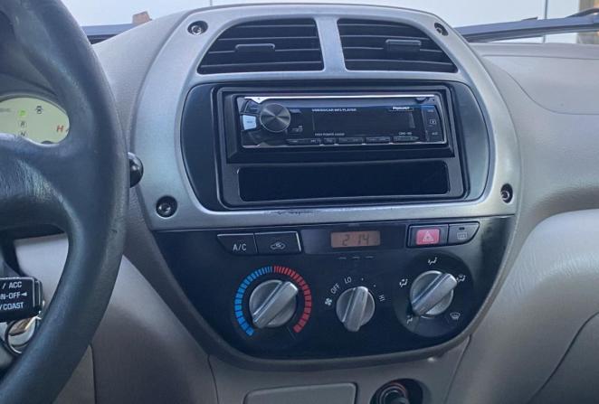 Toyota RAV4 II (XA20) с пробегом 2001 года, цена 800 000 рублей, 215223 км, внедорожник, Автокод Объявления