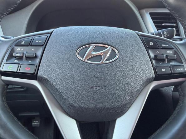 Hyundai Tucson III с пробегом 2017 года, цена 1 340 000 рублей, 278135 км, внедорожник, Автокод Объявления