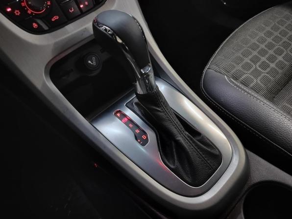 Opel Astra J Рестайлинг с пробегом 2012 года, цена 630 000 рублей, 170847 км, хэтчбек, Автокод Объявления