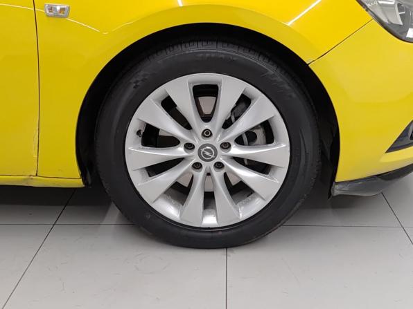 Opel Astra J Рестайлинг с пробегом 2012 года, цена 770 000 рублей, 198405 км, хэтчбек, Автокод Объявления