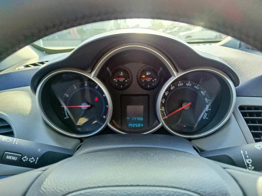 Chevrolet Cruze I Рестайлинг Тюмень  - изображение 15