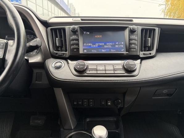 Toyota RAV4 IV (XA40) Рестайлинг с пробегом 2018 года, цена 2 500 000 рублей, 77318 км, внедорожник, Автокод Объявления