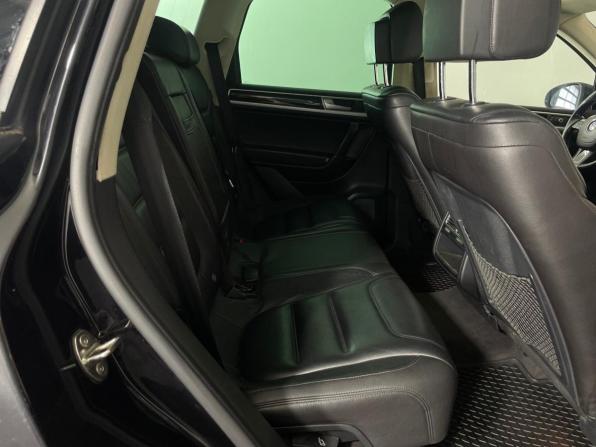 Volkswagen Touareg II Рестайлинг с пробегом 2015 года, цена 2 365 000 рублей, 267100 км, внедорожник, Автокод Объявления