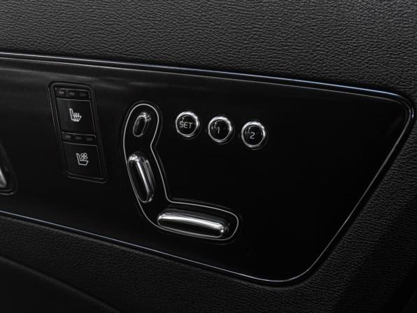 Kia Quoris I Рестайлинг с пробегом 2014 года, цена 2 249 000 рублей, 126207 км, седан, Автокод Объявления