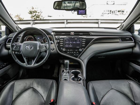 Toyota Camry VIII (XV70) с пробегом 2018 года, цена 2 848 000 рублей, 140000 км, седан, Автокод Объявления