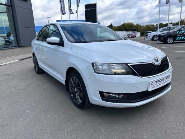 Skoda Rapid I Рестайлинг с пробегом 2017 года, цена 1 349 000 рублей, 101850 км, лифтбек, Автокод Объявления