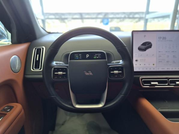 Li Auto (Lixiang) L7 I с пробегом 2024 года, цена 5 750 000 рублей, 48154 км, внедорожник, Автокод Объявления