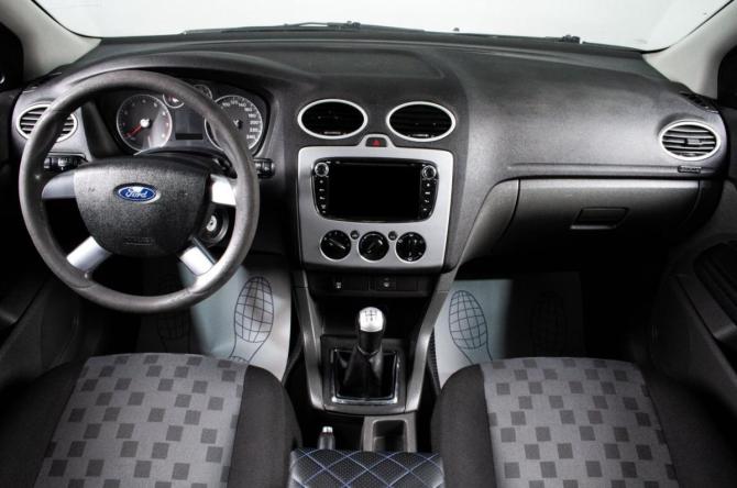 Ford Focus II с пробегом 2007 года, цена 629 000 рублей, 415000 км, хэтчбек, Автокод Объявления